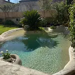 Oda ve Kahvaltı Le Patio Des Senteurs