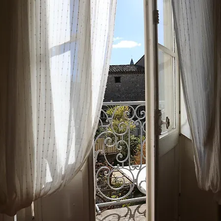 Bed & Breakfast Le Patio Des Senteurs Verzeille