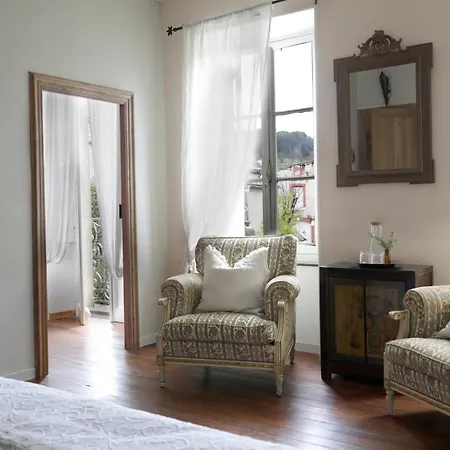 Le Patio Des Senteurs Bed & Breakfast 3*