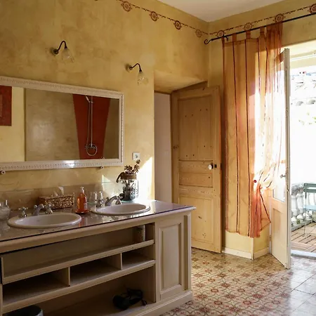 Bed & Breakfast Le Patio Des Senteurs Verzeille