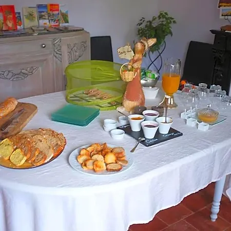 Le Patio Des Senteurs Bed & Breakfast