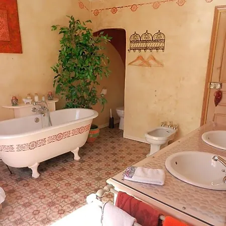 Le Patio Des Senteurs 3*
